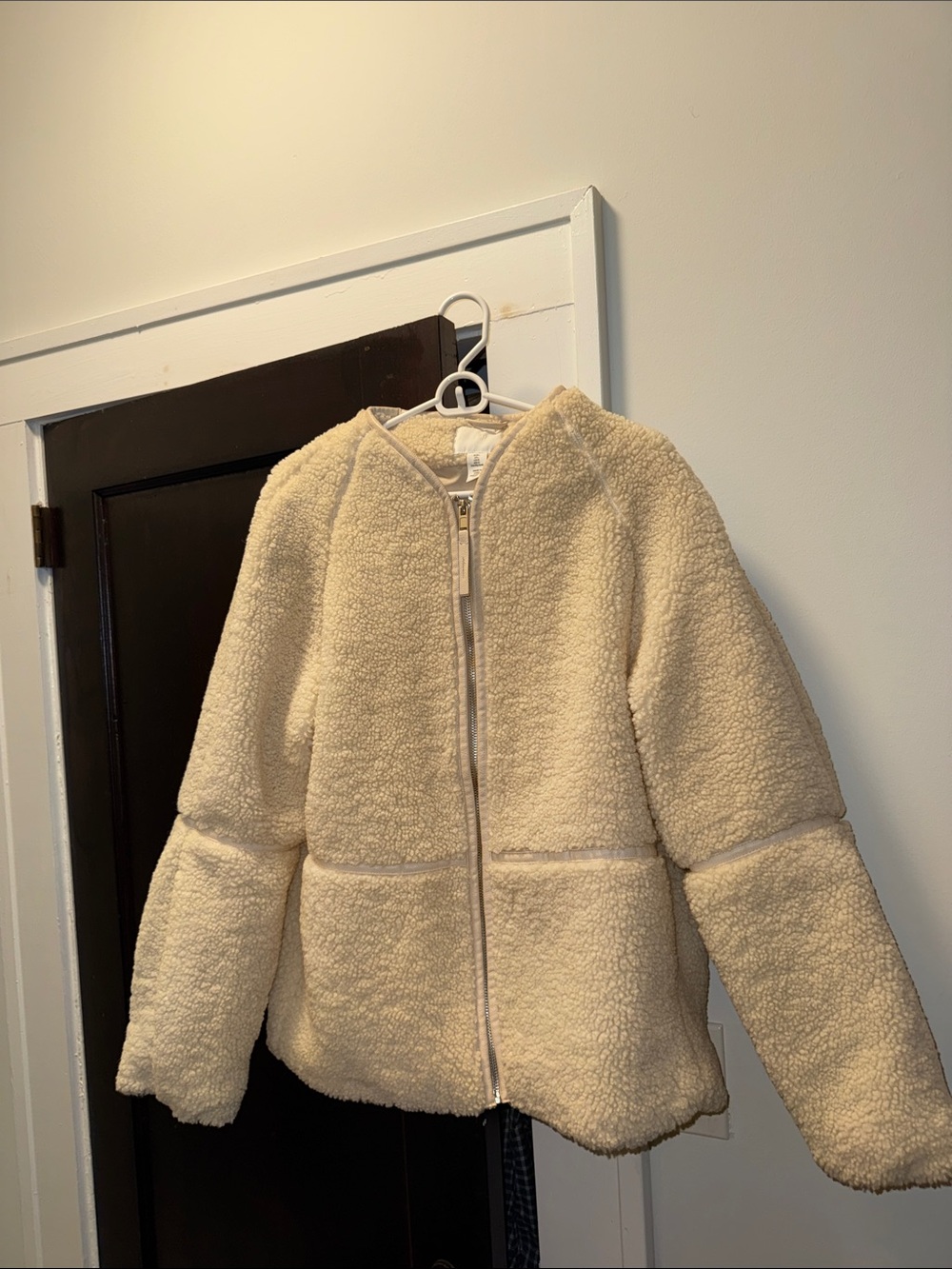 Women’s H&M Cream Sherpa Zip-Up Jacket- Worn once